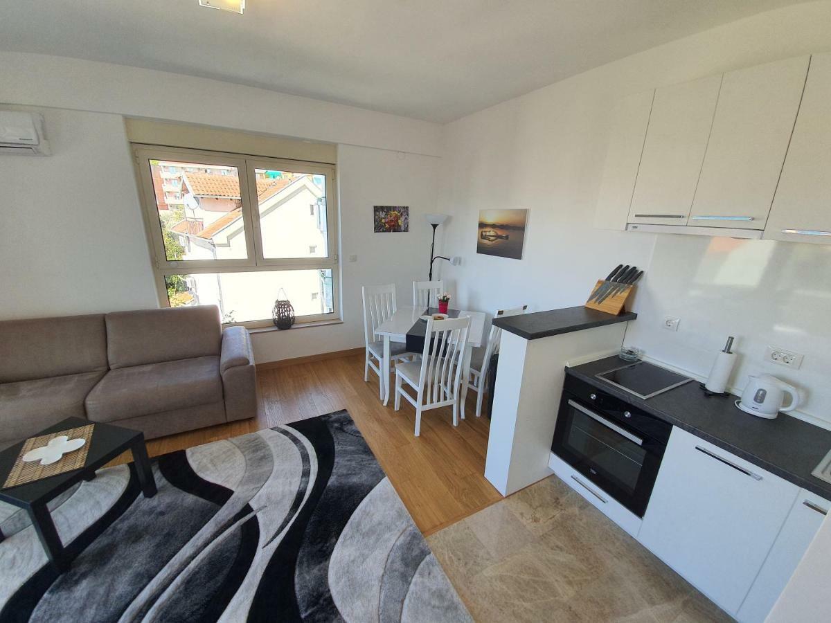 As Apartments Rafailovici Ngoại thất bức ảnh