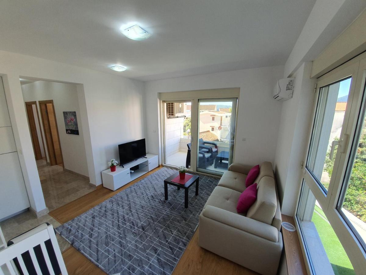 As Apartments Rafailovici Ngoại thất bức ảnh